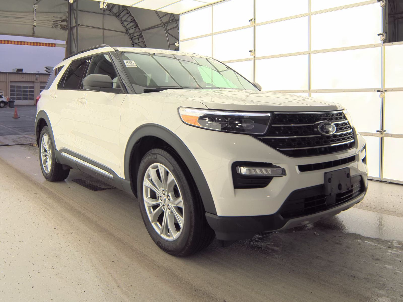 2023 Ford Explorer XLT AWD