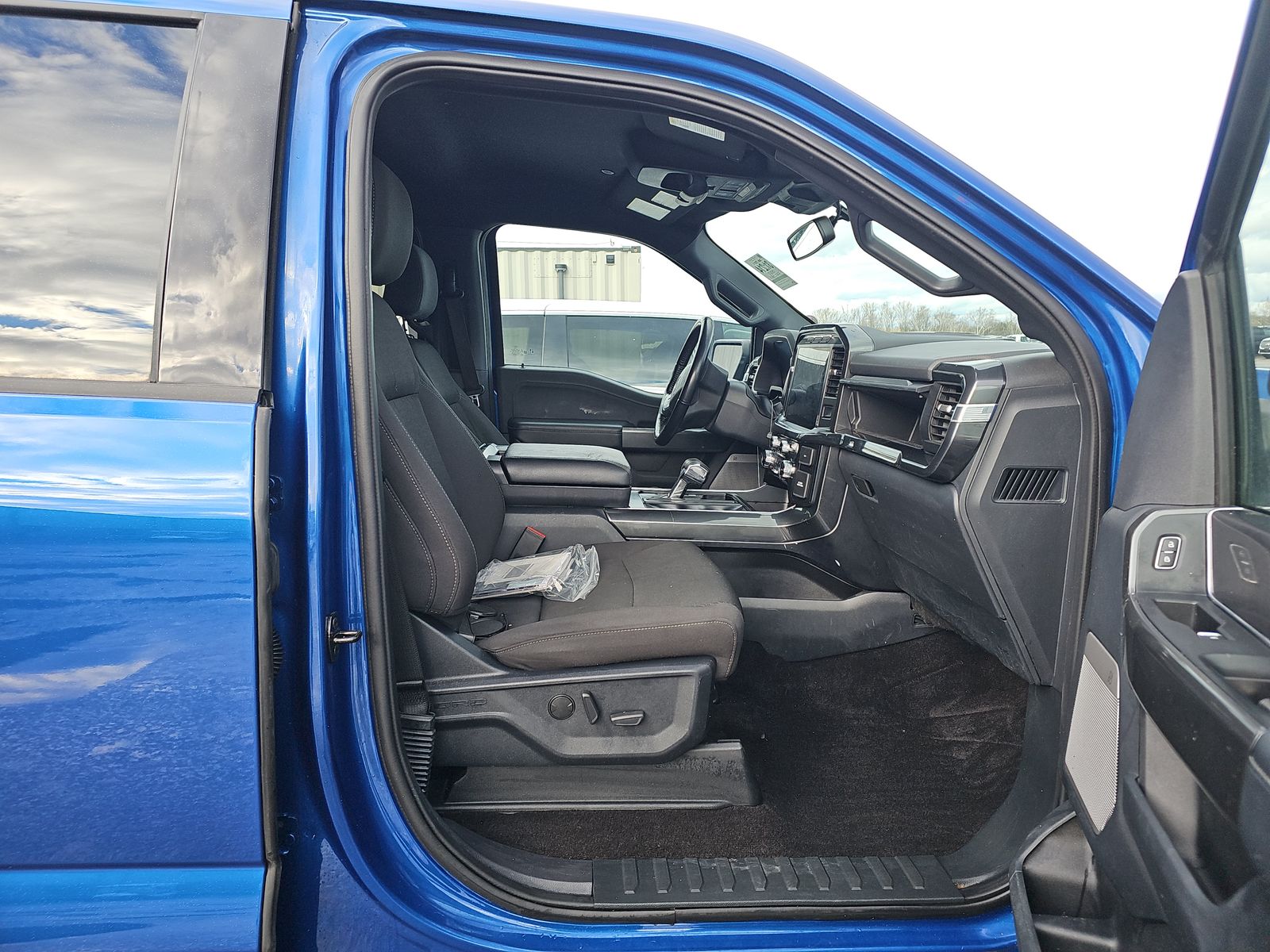 2022 Ford F-150 XLT AWD