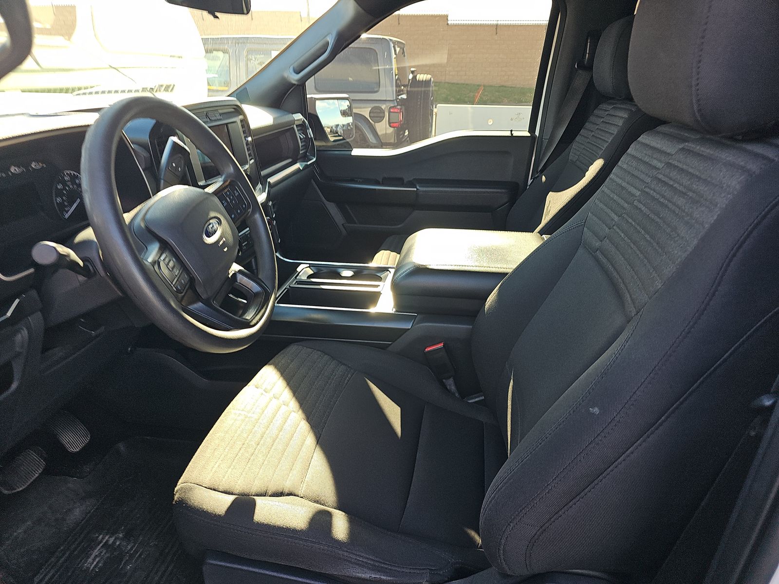 2023 Ford F-150 Lariat RWD