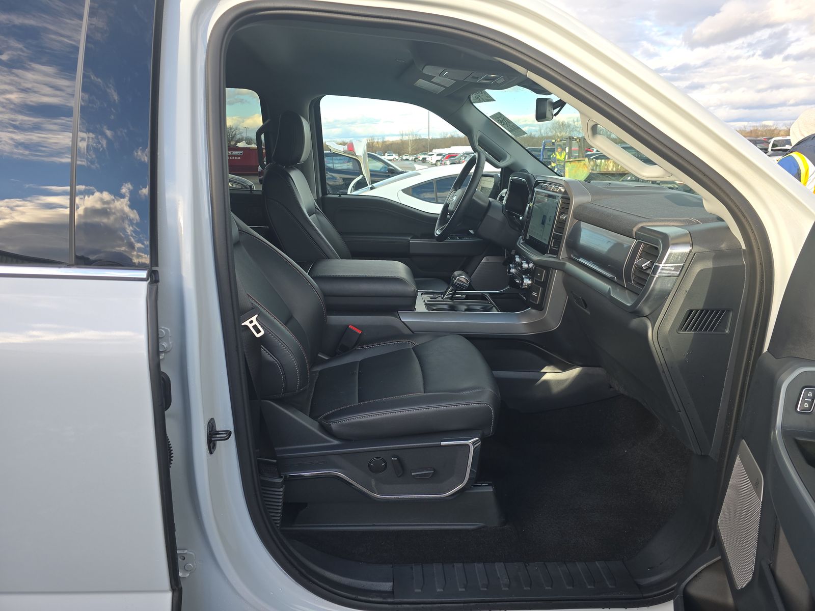 2022 Ford F-150 Lariat AWD