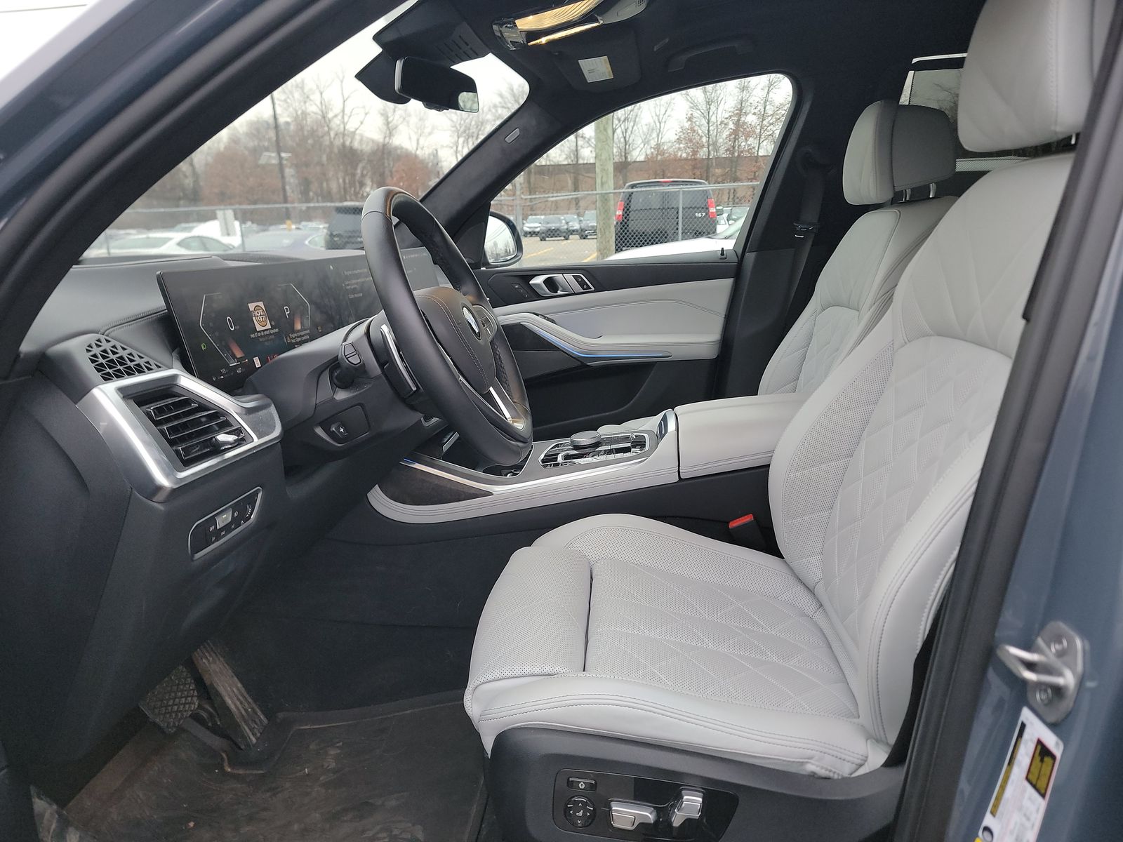 2023 BMW X7 xDrive40i AWD