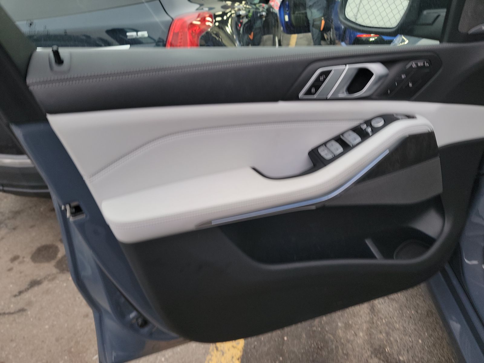 2023 BMW X7 xDrive40i AWD