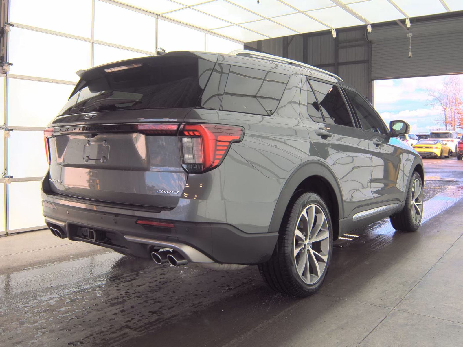 2025 Ford Explorer Platinum AWD