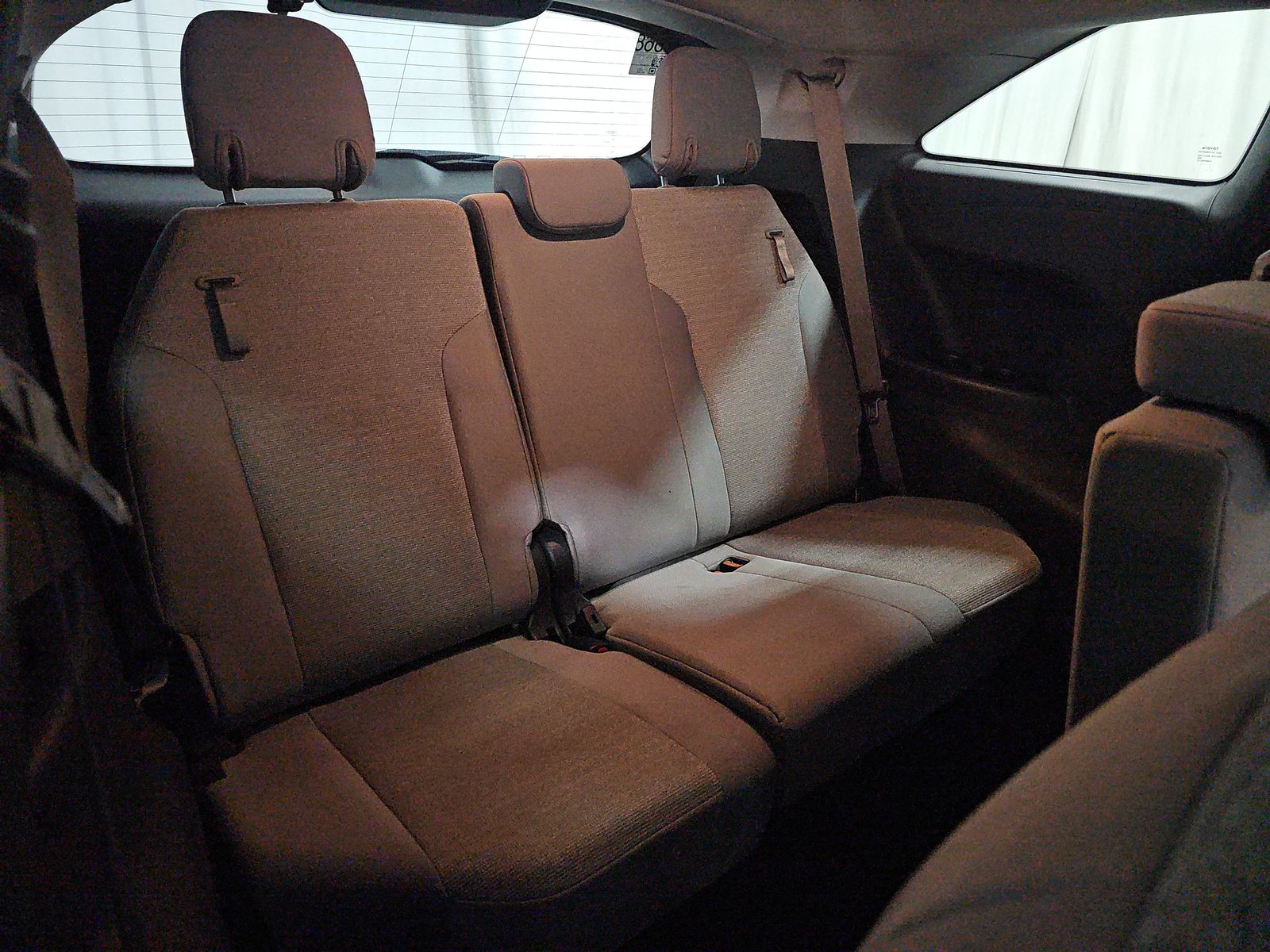 2025 Toyota Sienna LE FWD