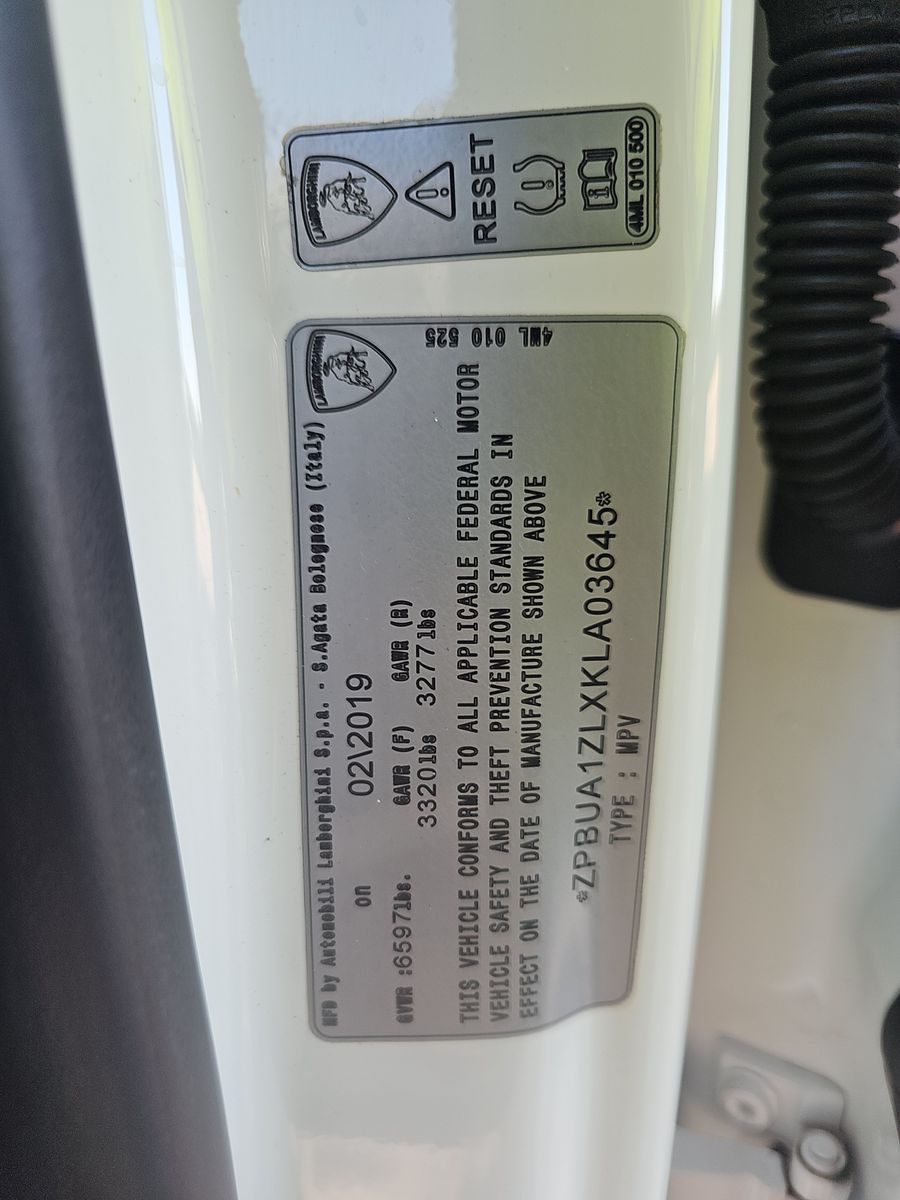 2019 Lamborghini Urus Base AWD