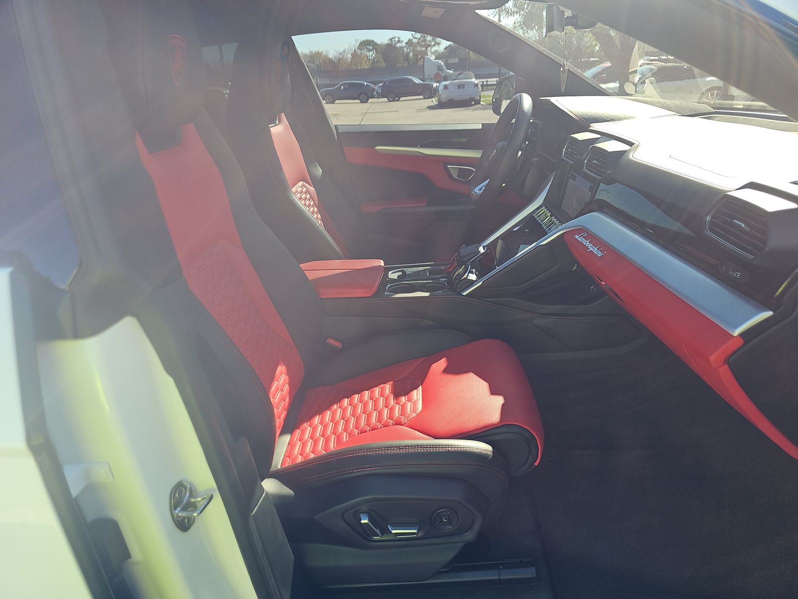 2019 Lamborghini Urus Base AWD