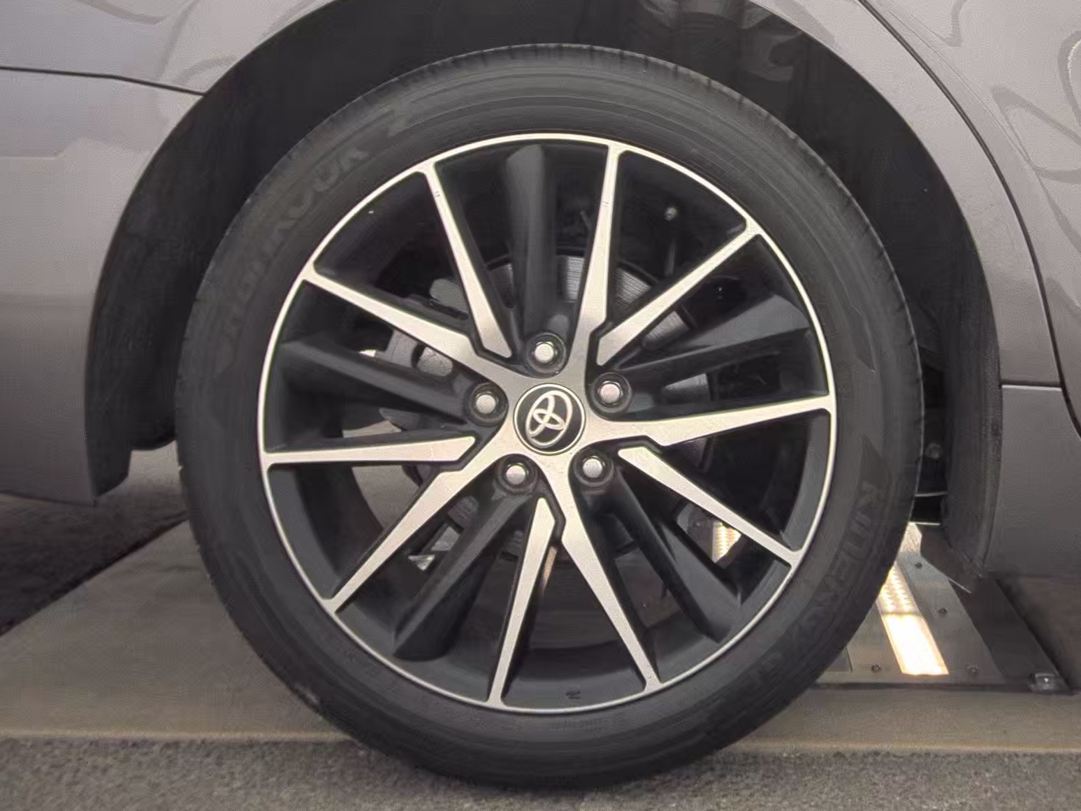 2024 Toyota Camry SE FWD