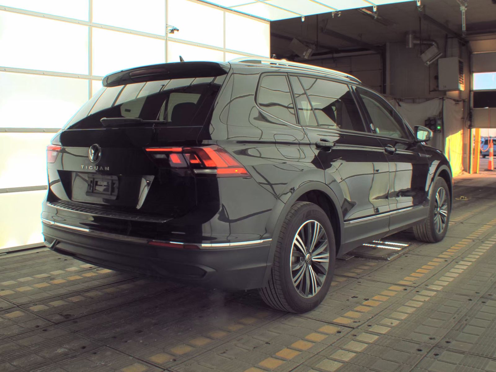 2024 Volkswagen Tiguan 2.0T Wolfsburg Edition FWD