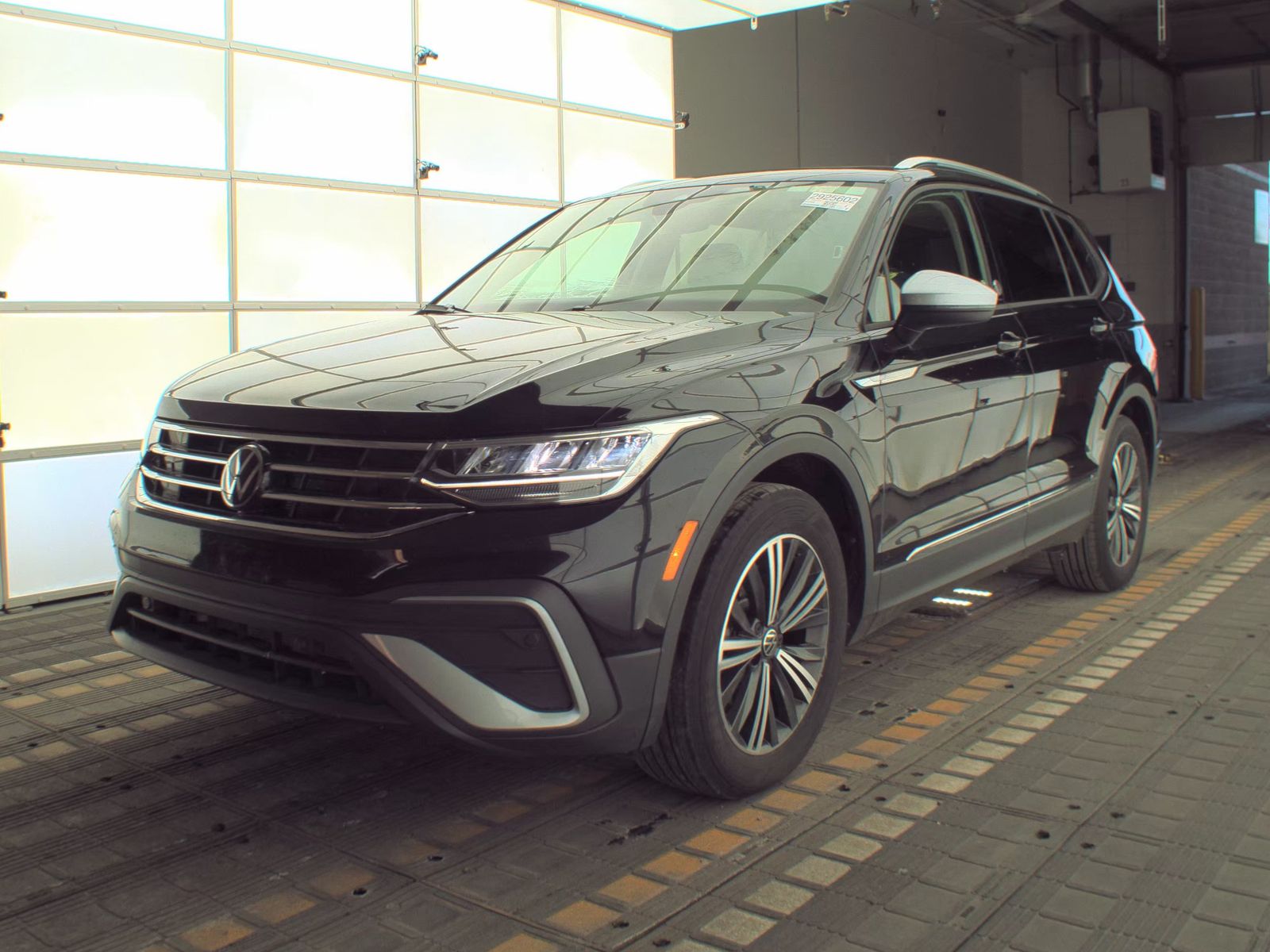2024 Volkswagen Tiguan 2.0T Wolfsburg Edition FWD