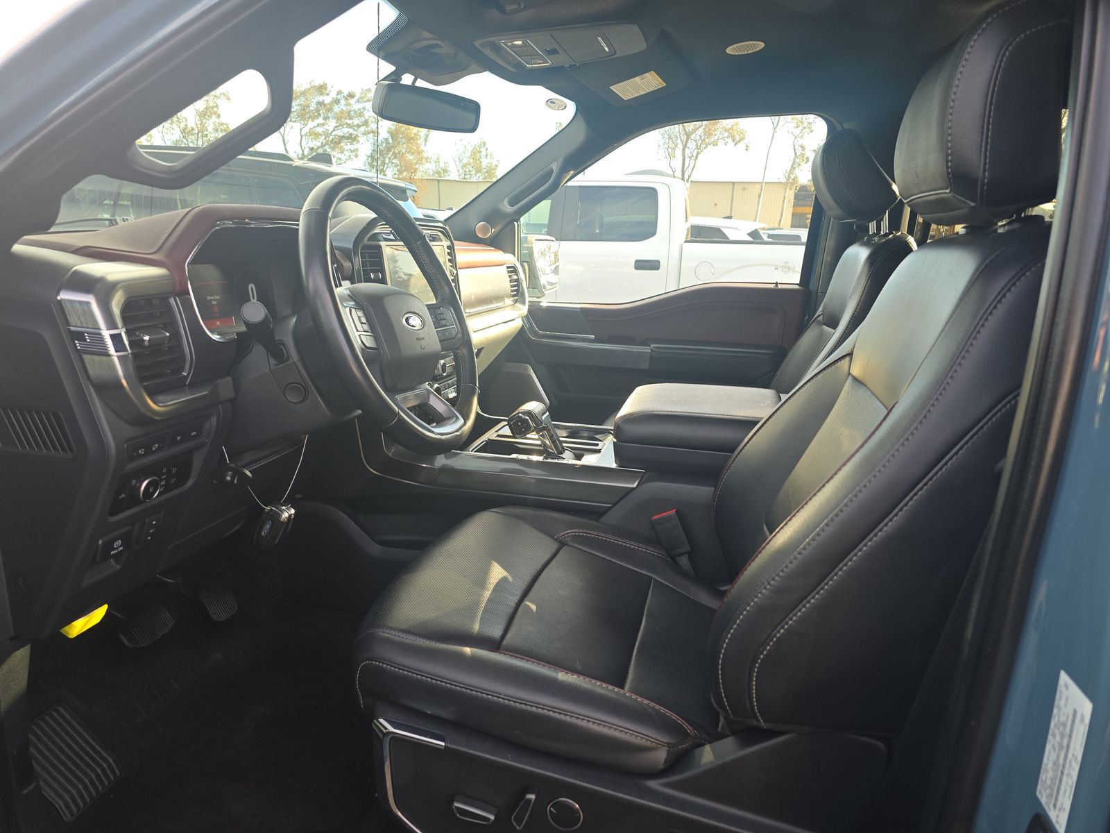 2023 Ford F-150 Lariat RWD