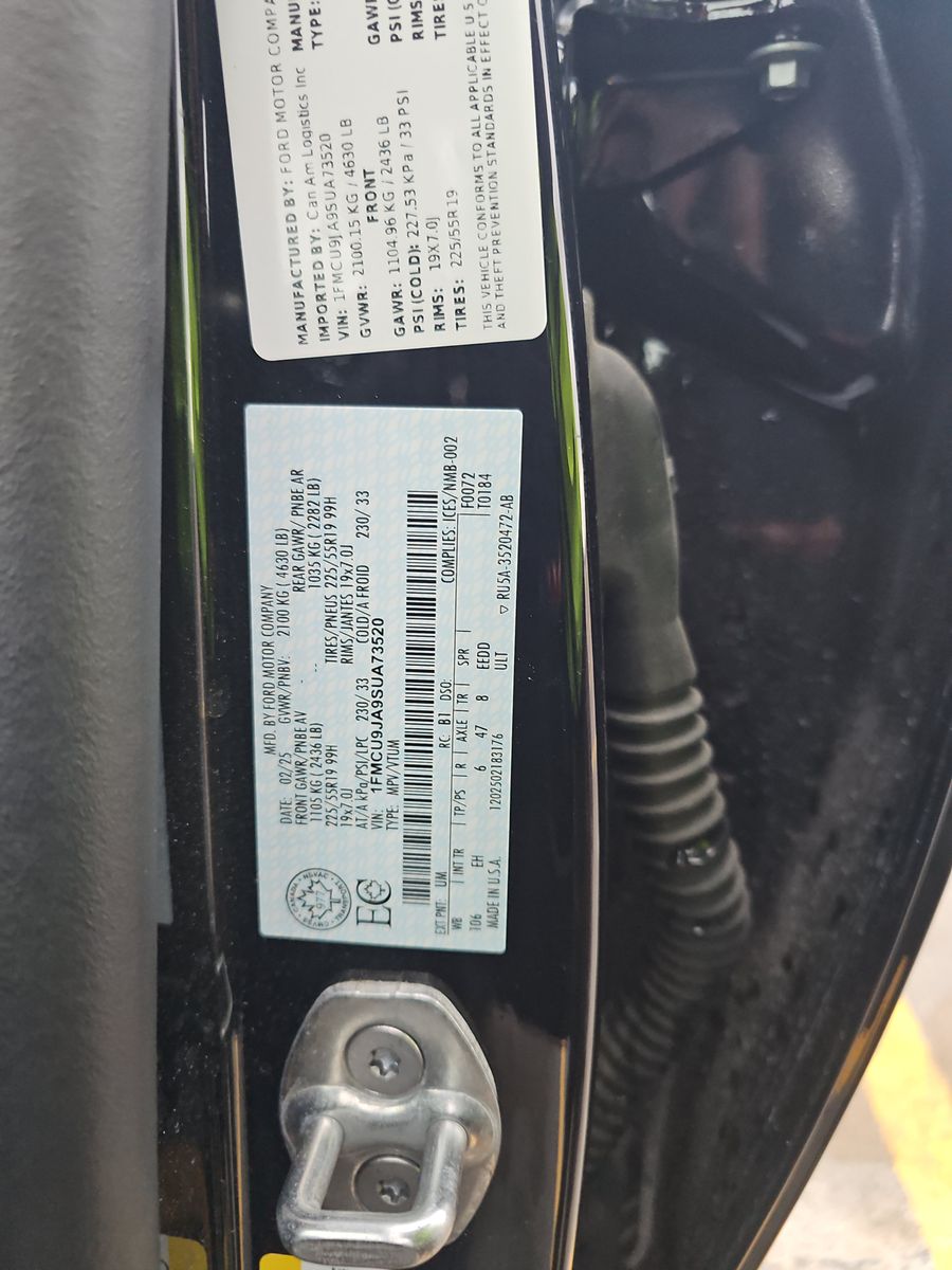 2025 Ford Escape Platinum AWD