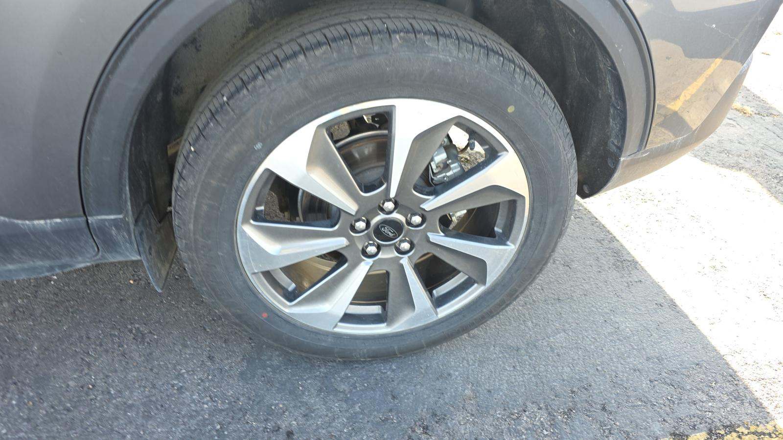 2025 Ford Escape Platinum AWD