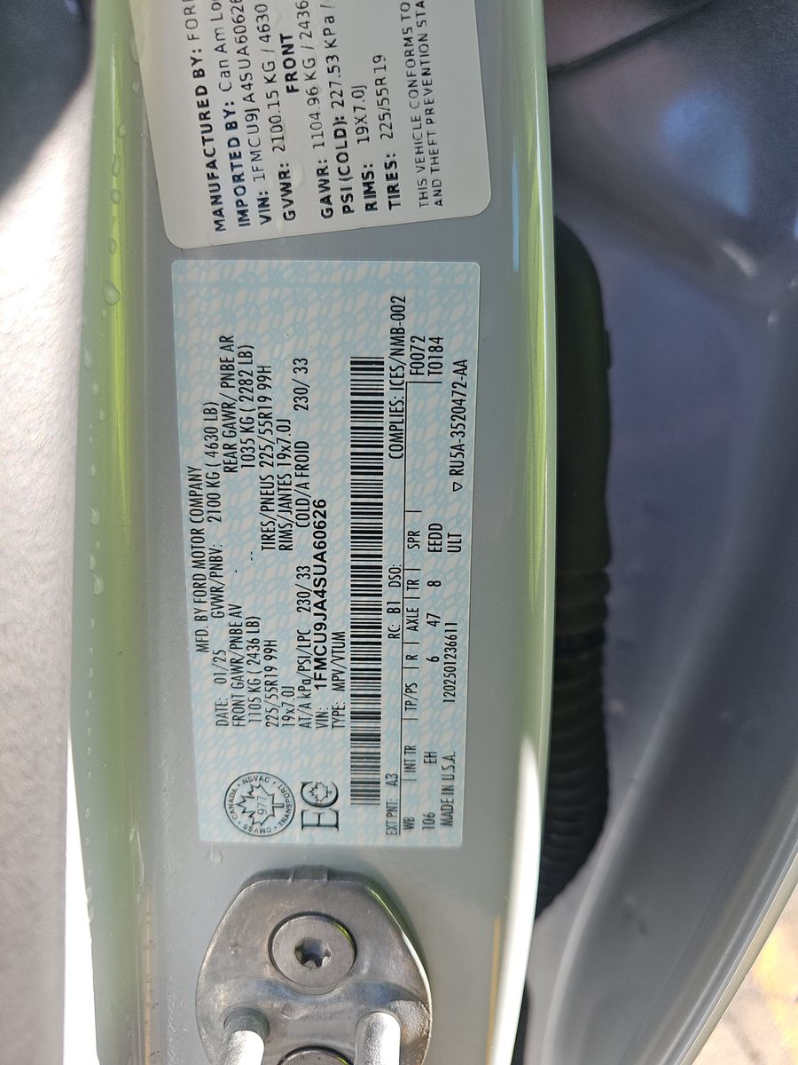 2025 Ford Escape Platinum AWD