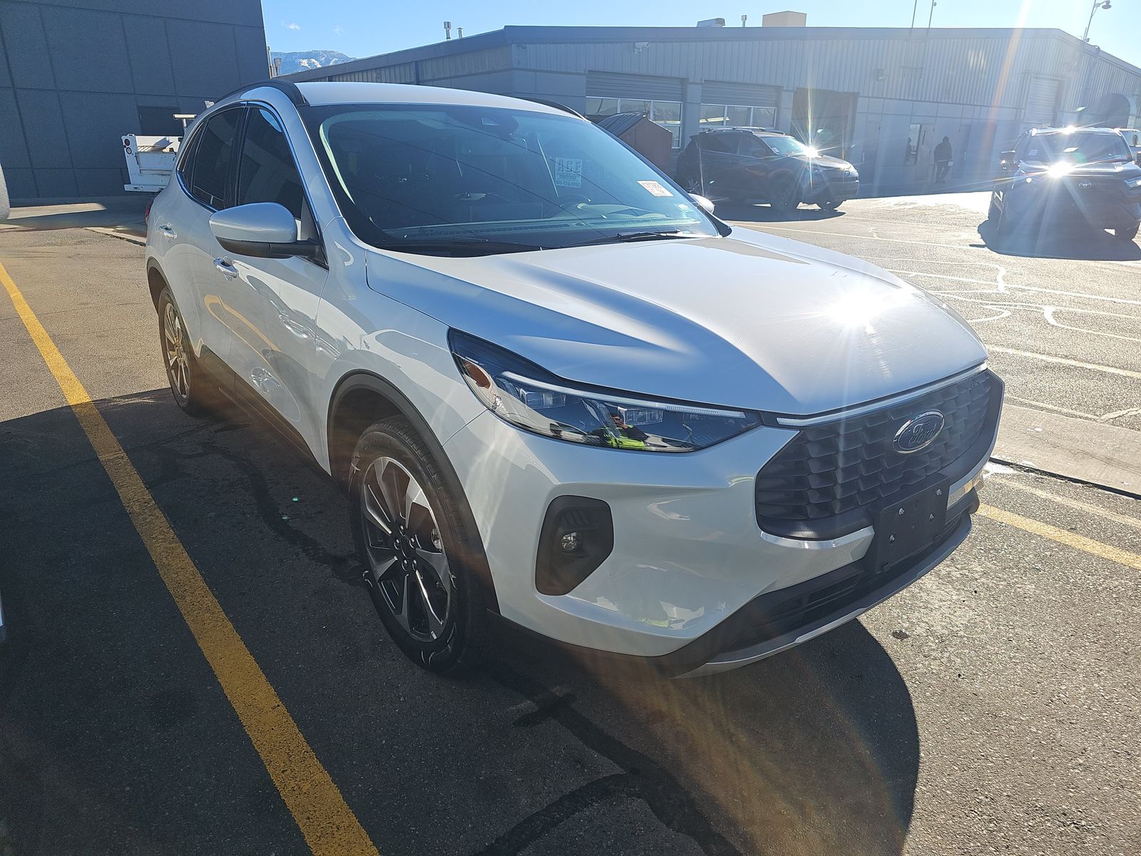 2025 Ford Escape Platinum AWD