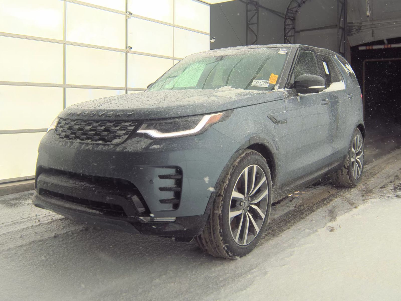 2023 Land Rover Discovery R-Dynamic HSE