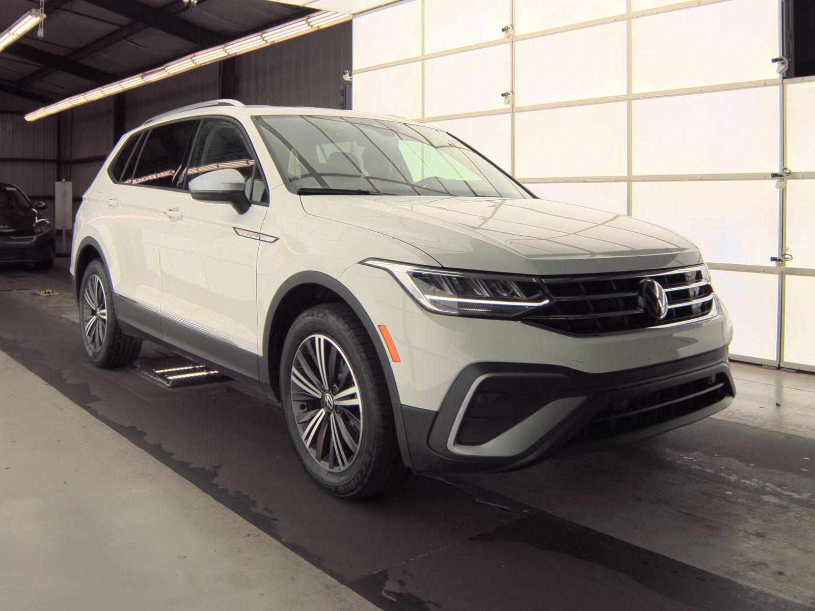 2024 Volkswagen Tiguan 2.0T Wolfsburg Edition FWD