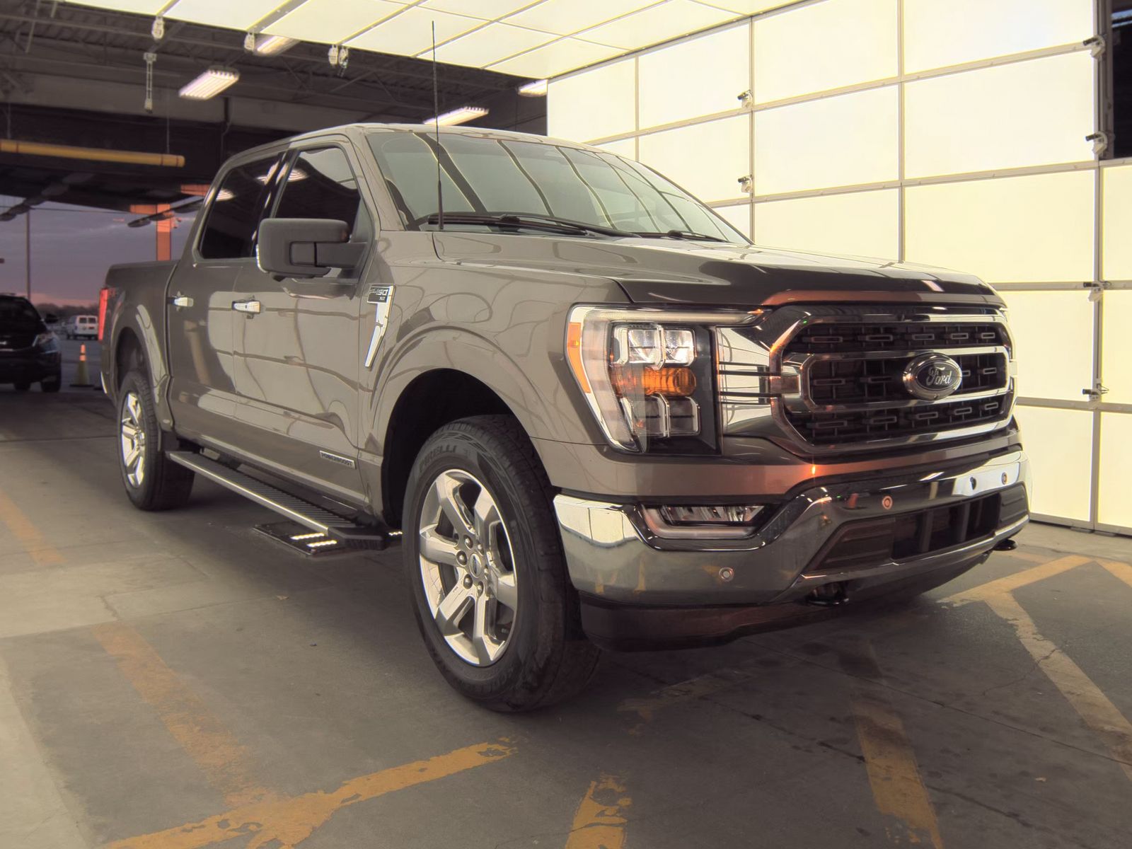 2023 Ford F-150 Hybrid XLT AWD