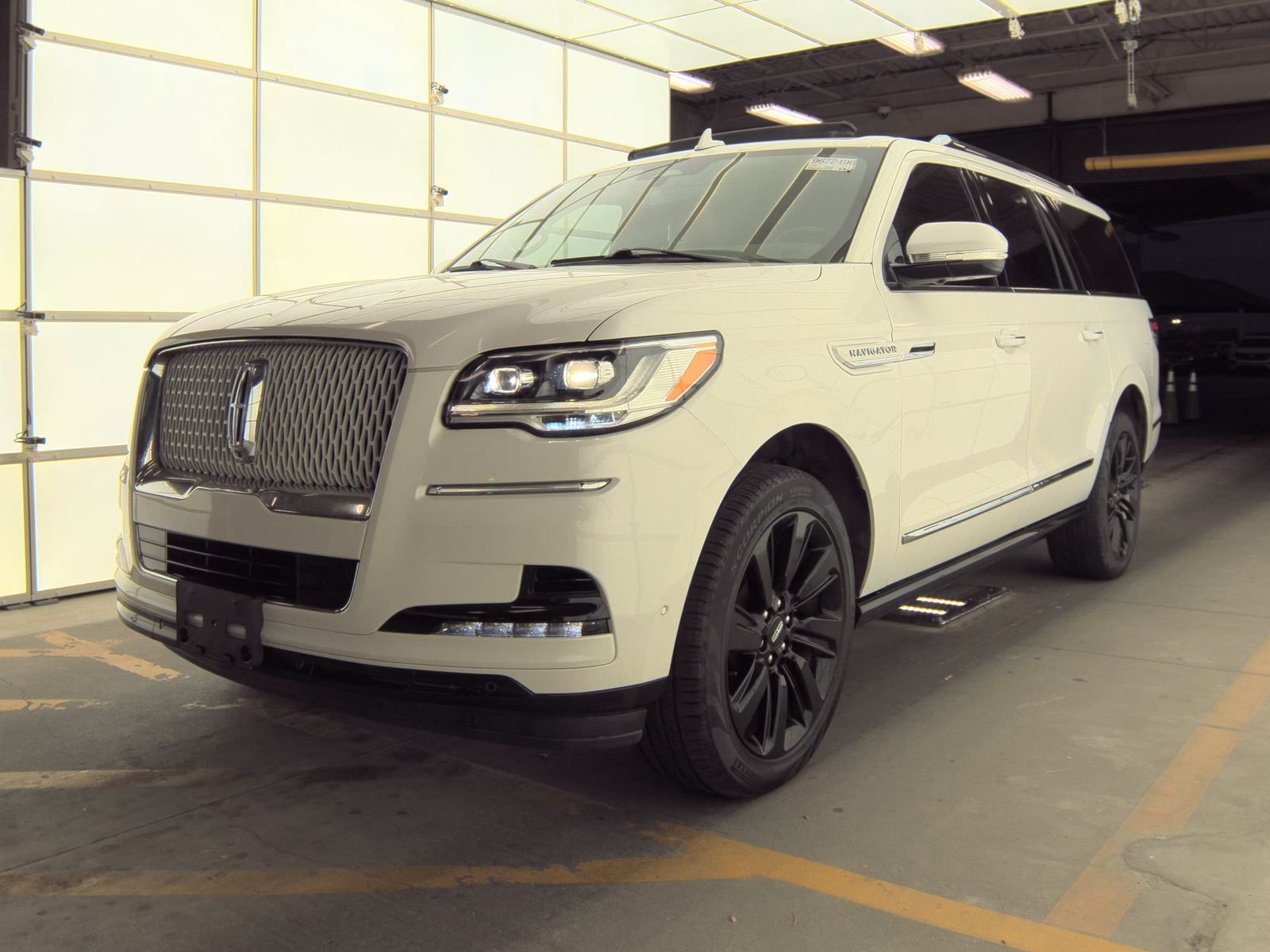 2022 Lincoln Navigator L Reserve FWD