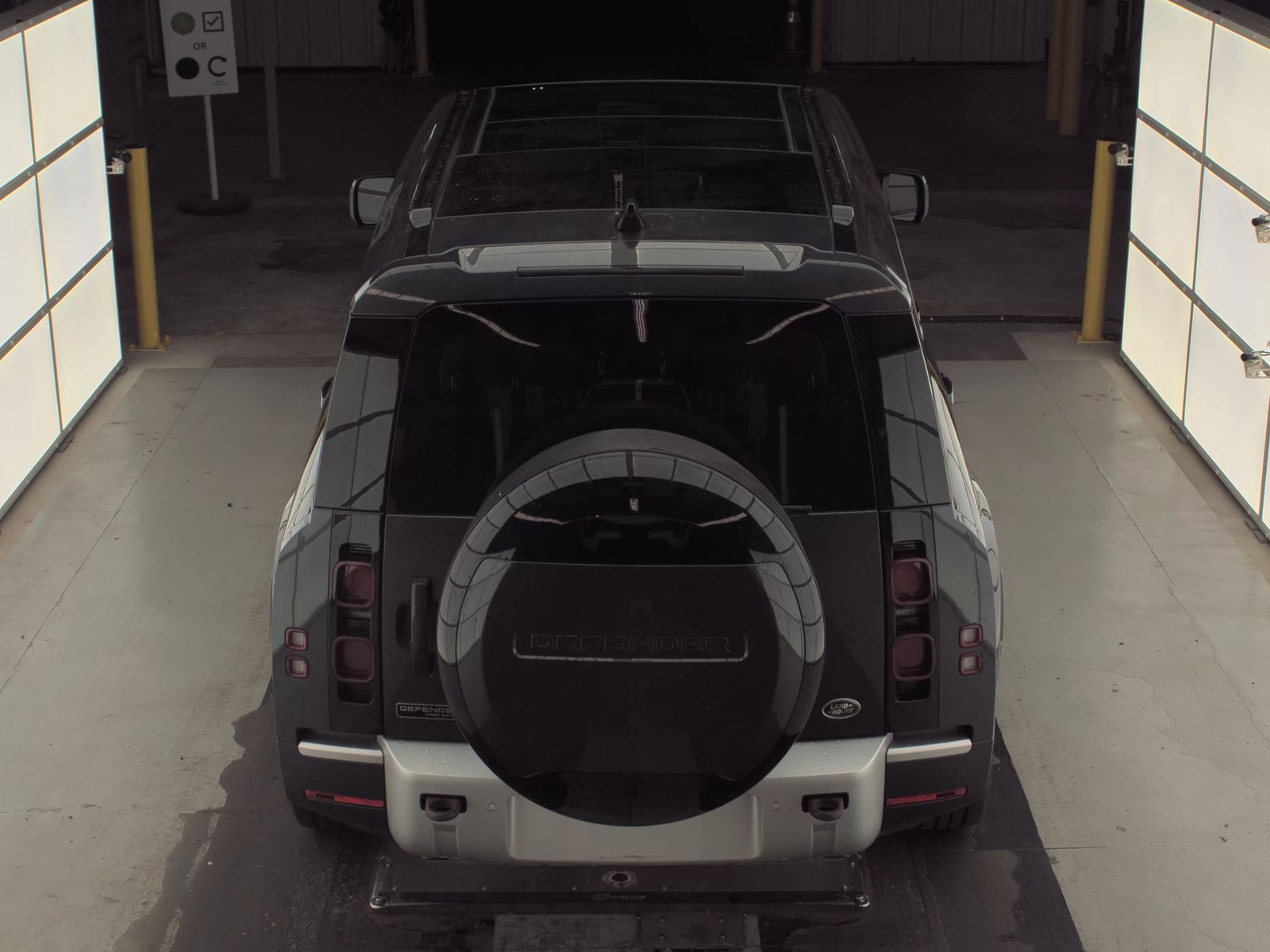 2023 Land Rover Defender 130 First Edition AWD