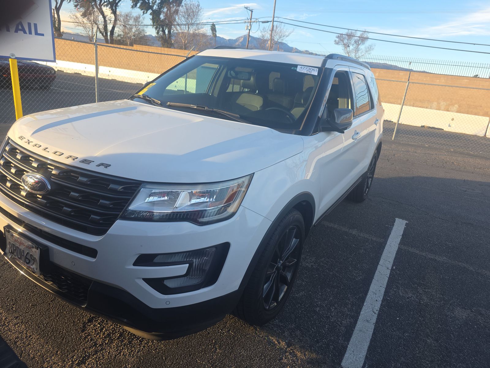 2017 Ford Explorer XLT FWD