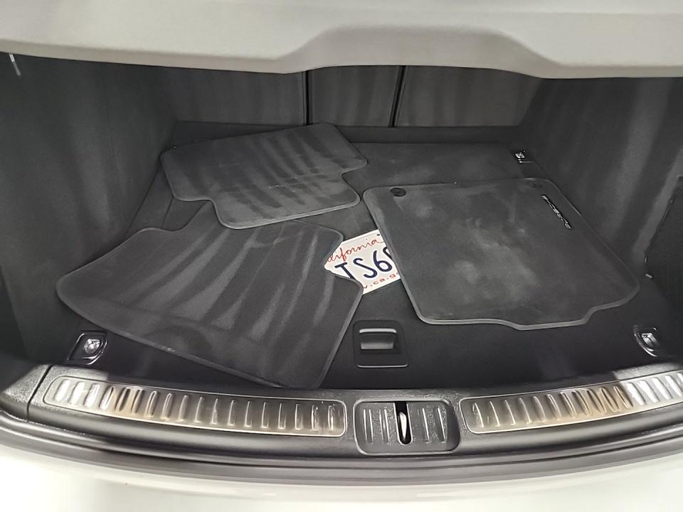 2025 Porsche Macan Base AWD