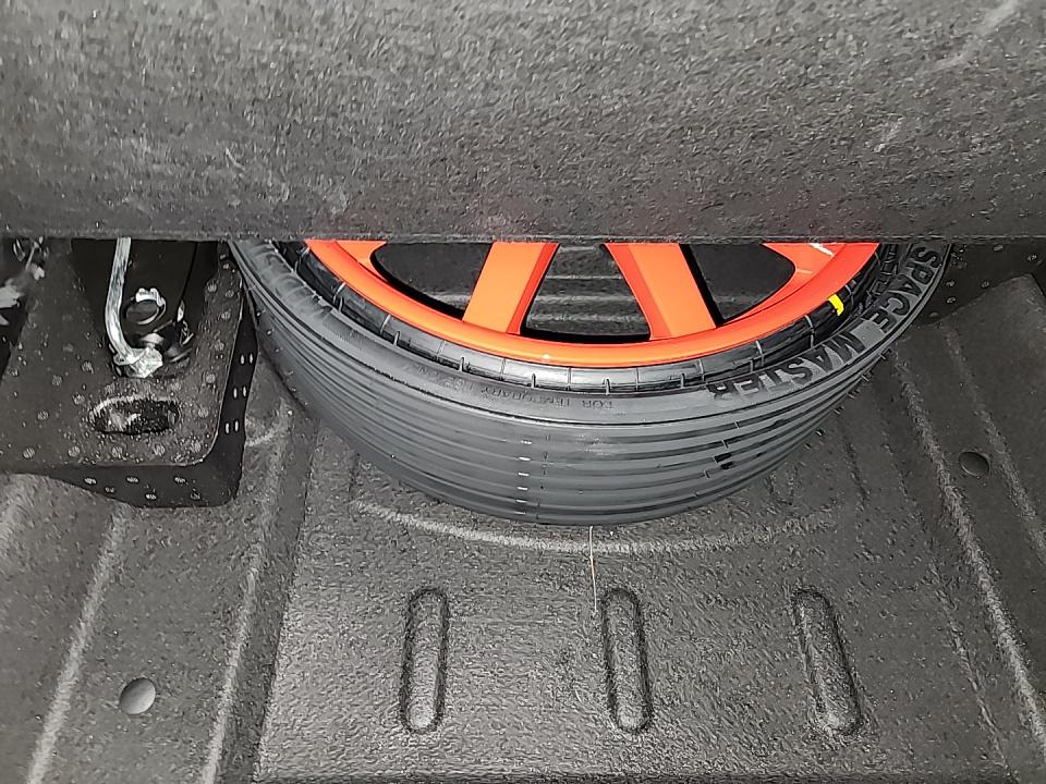 2025 Porsche Macan Base AWD