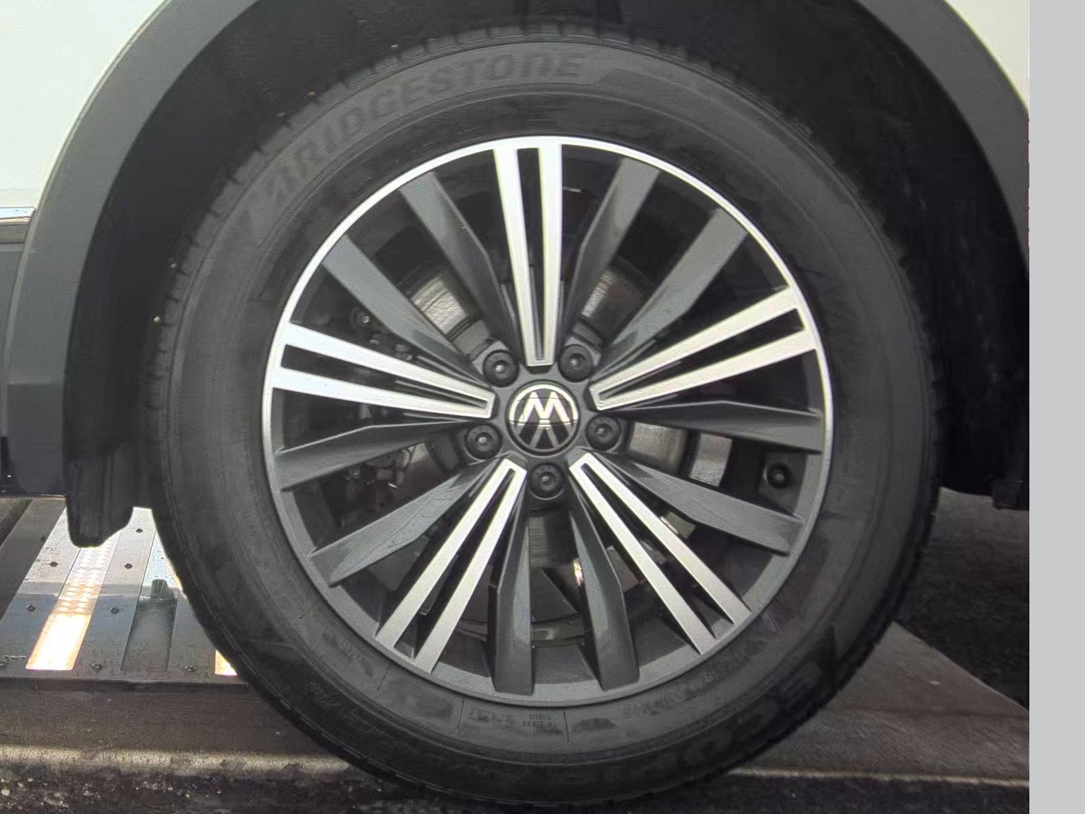 2024 Volkswagen Tiguan 2.0T Wolfsburg Edition FWD