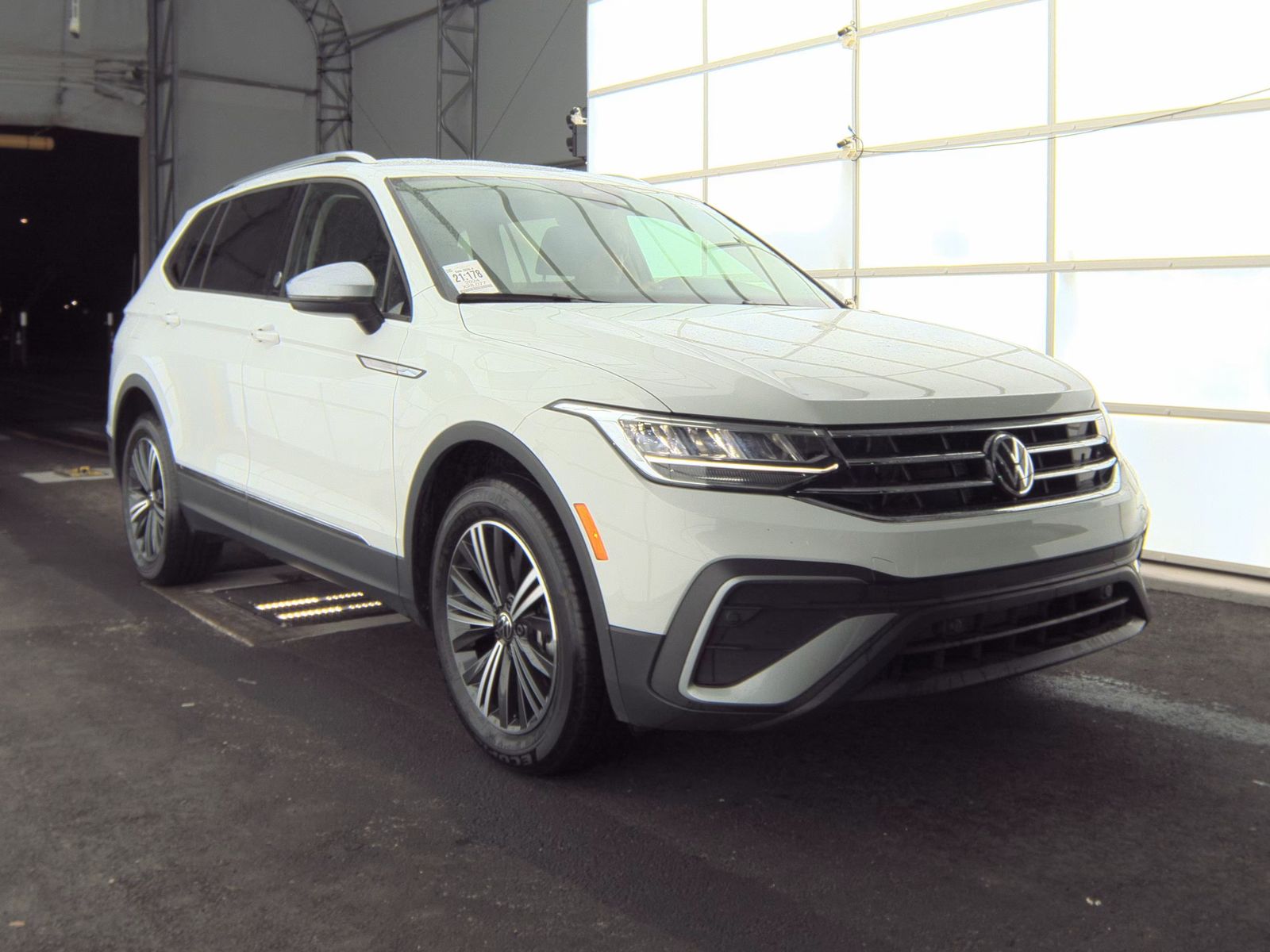 2024 Volkswagen Tiguan 2.0T Wolfsburg Edition FWD