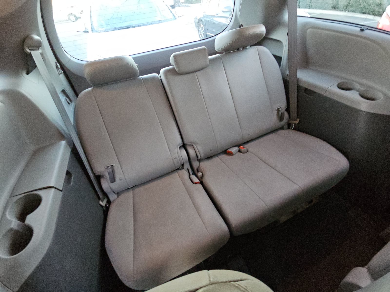 2016 Toyota Sienna XLE FWD