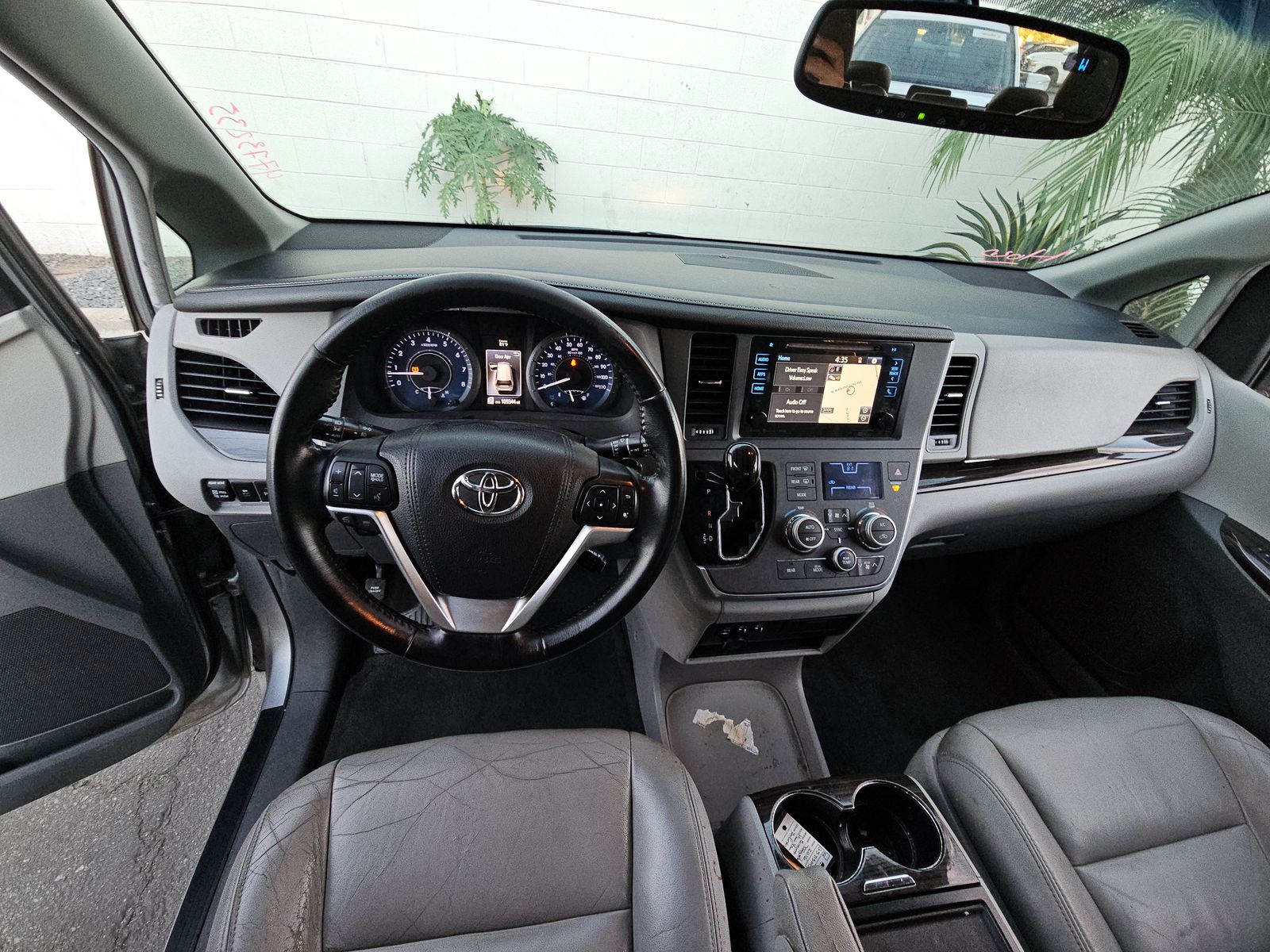 2016 Toyota Sienna XLE FWD