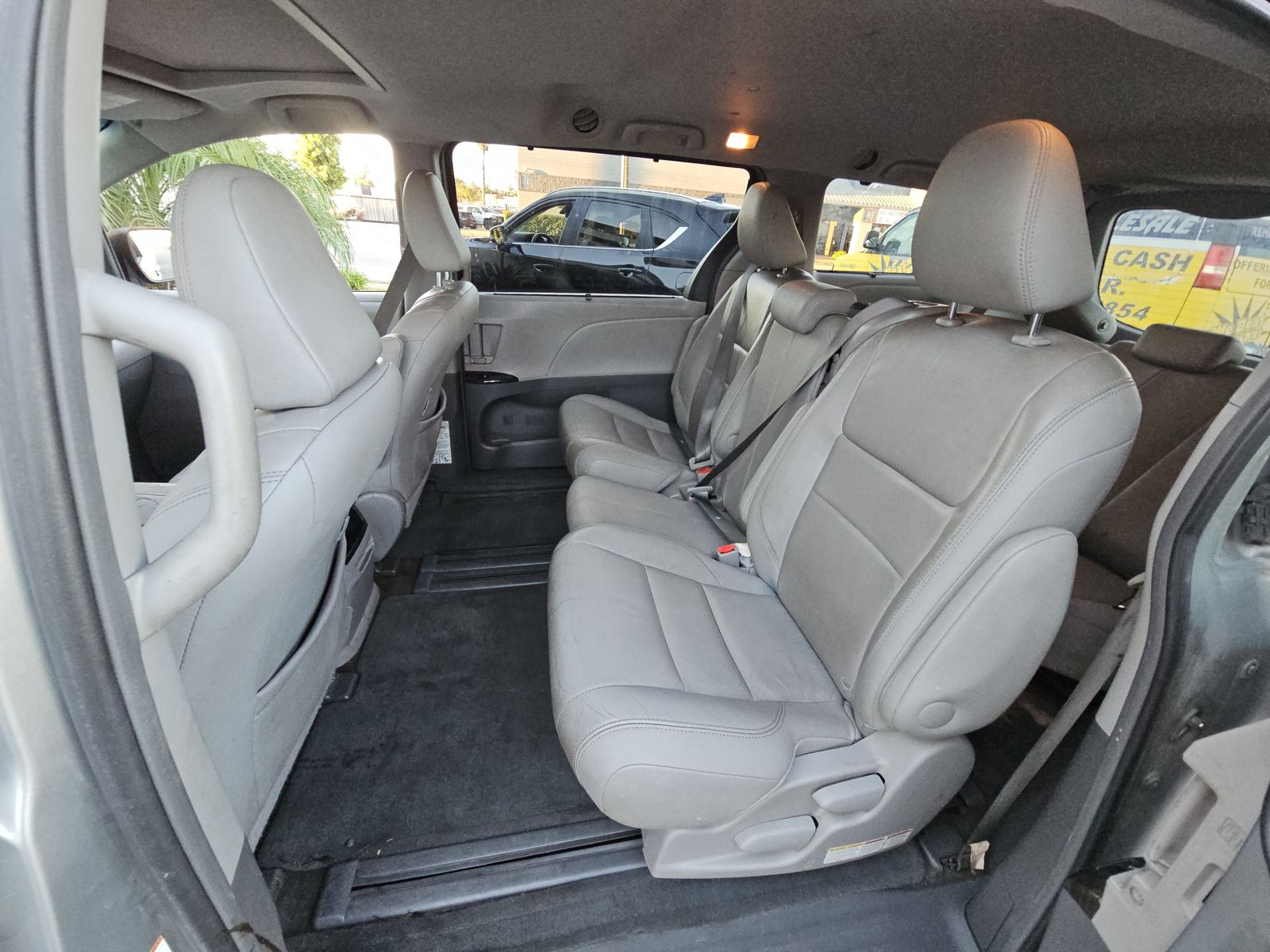 2016 Toyota Sienna XLE FWD