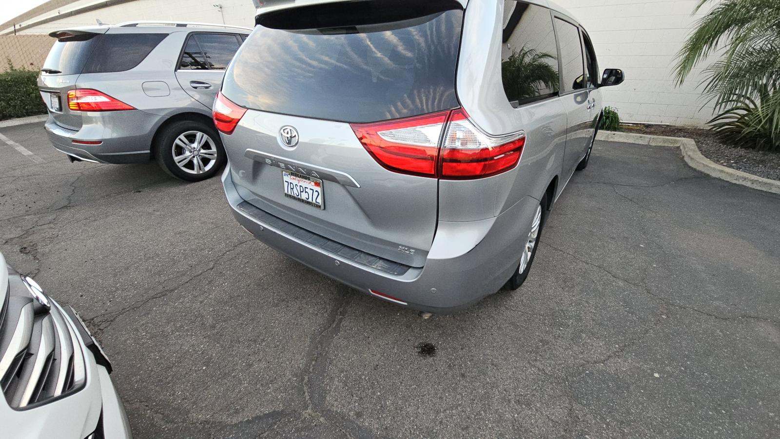 2016 Toyota Sienna XLE FWD