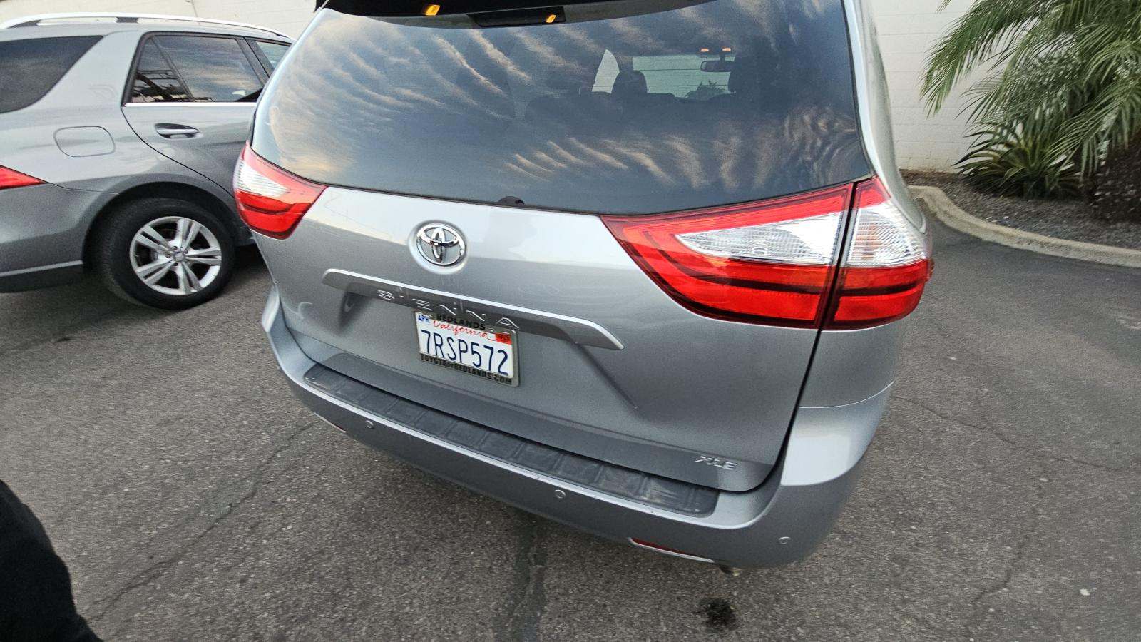 2016 Toyota Sienna XLE FWD