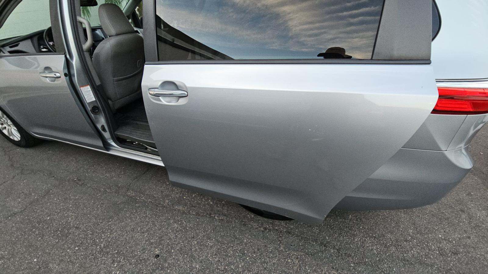 2016 Toyota Sienna XLE FWD