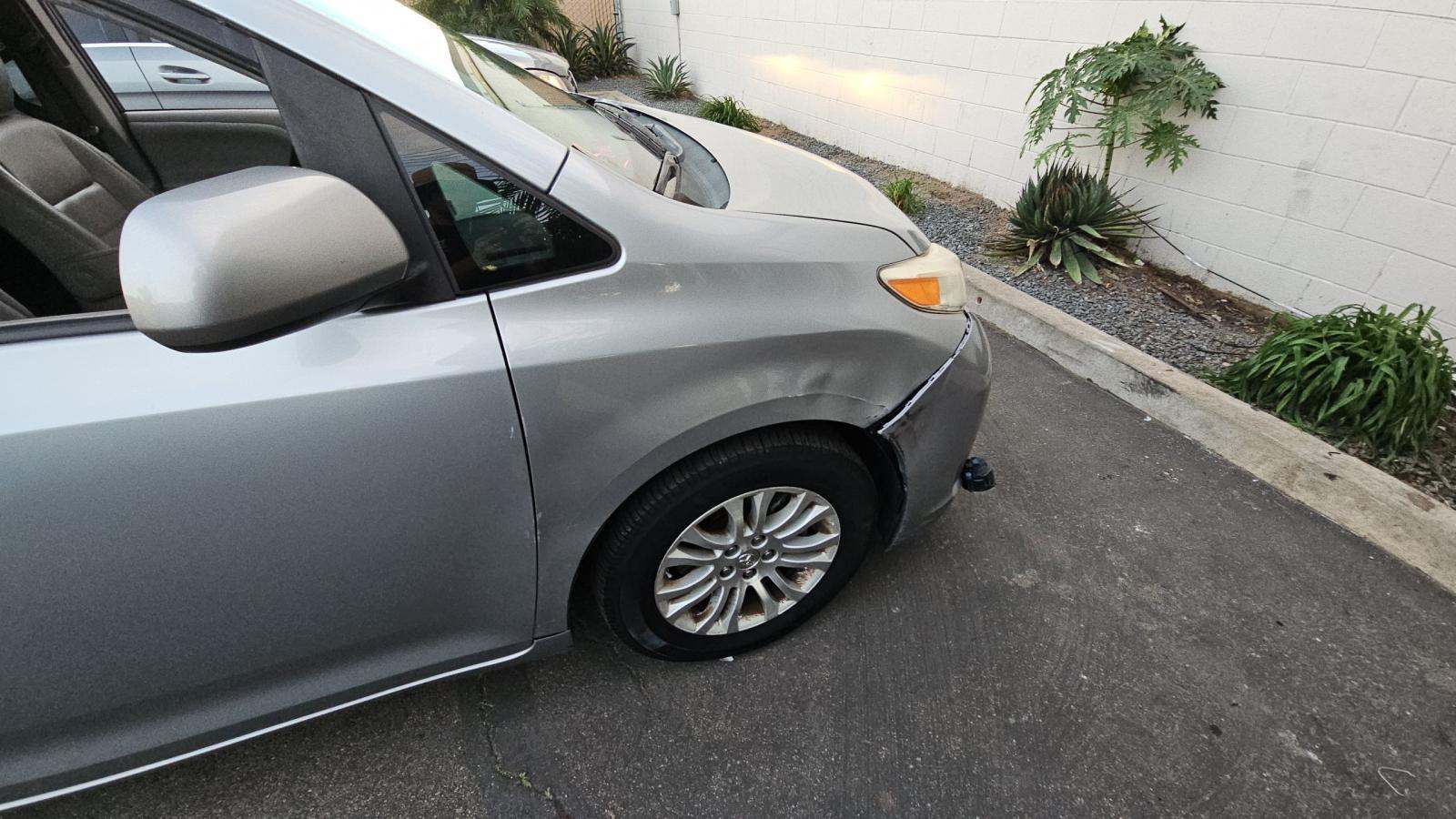 2016 Toyota Sienna XLE FWD