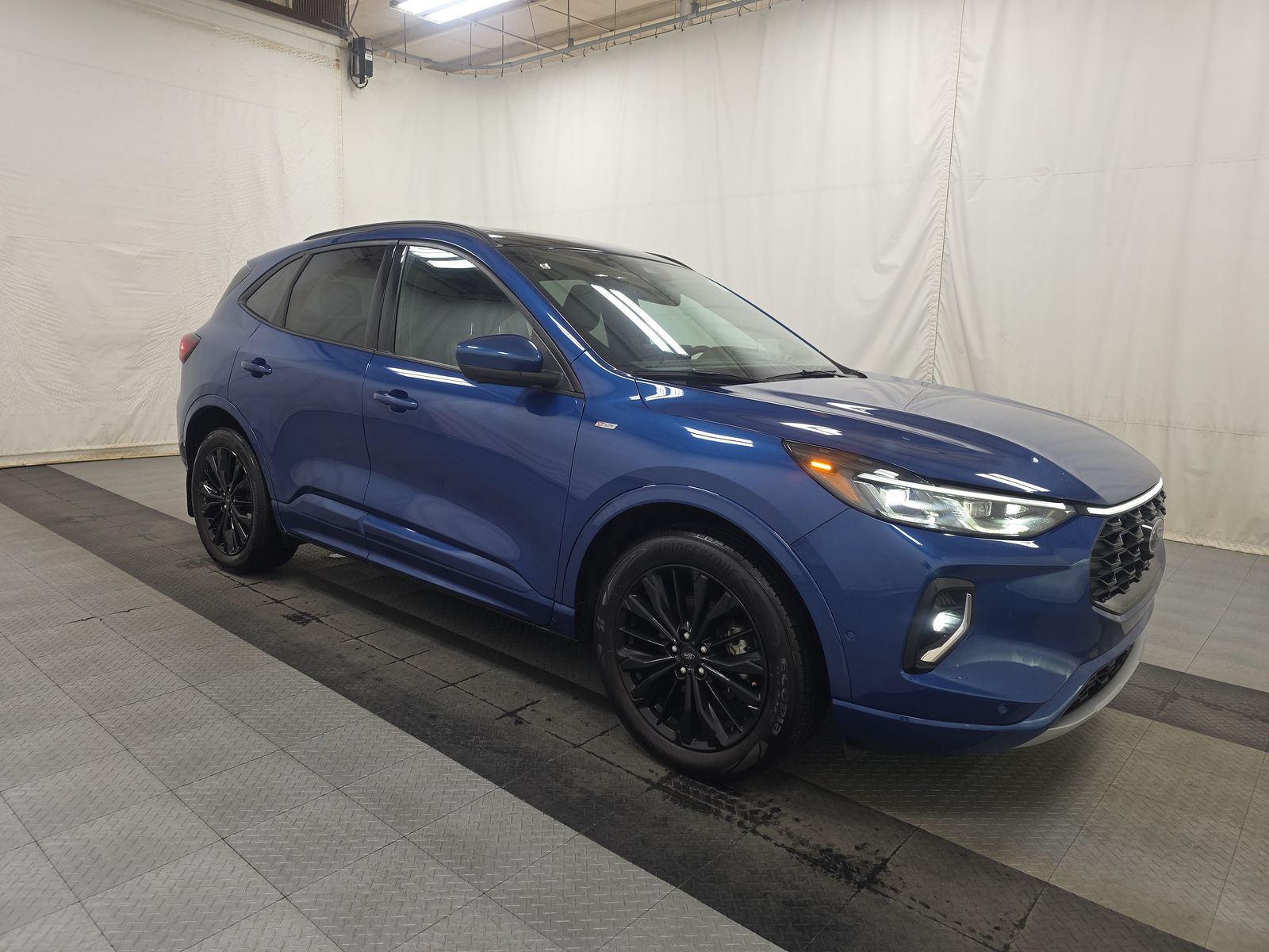 2023 Ford Escape Hybrid ST-Line Elite AWD