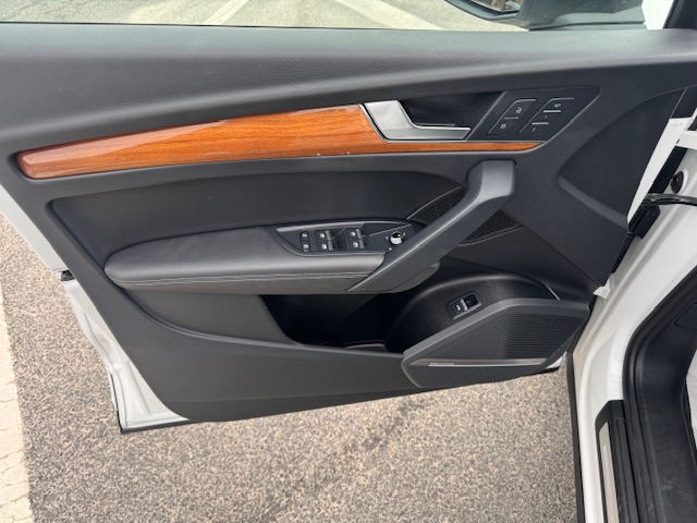 2023 Audi Q5 S line Premium Plus AWD