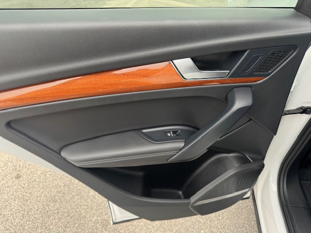 2023 Audi Q5 S line Premium Plus AWD