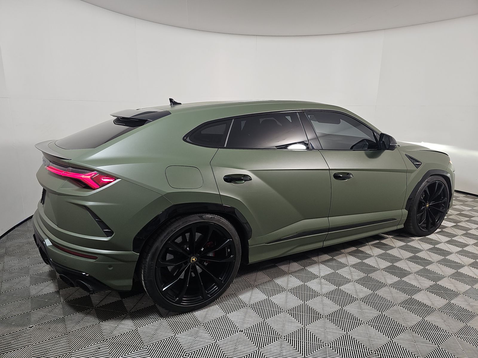 2021 Lamborghini Urus Base AWD