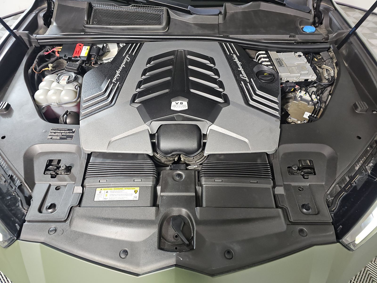 2021 Lamborghini Urus Base AWD