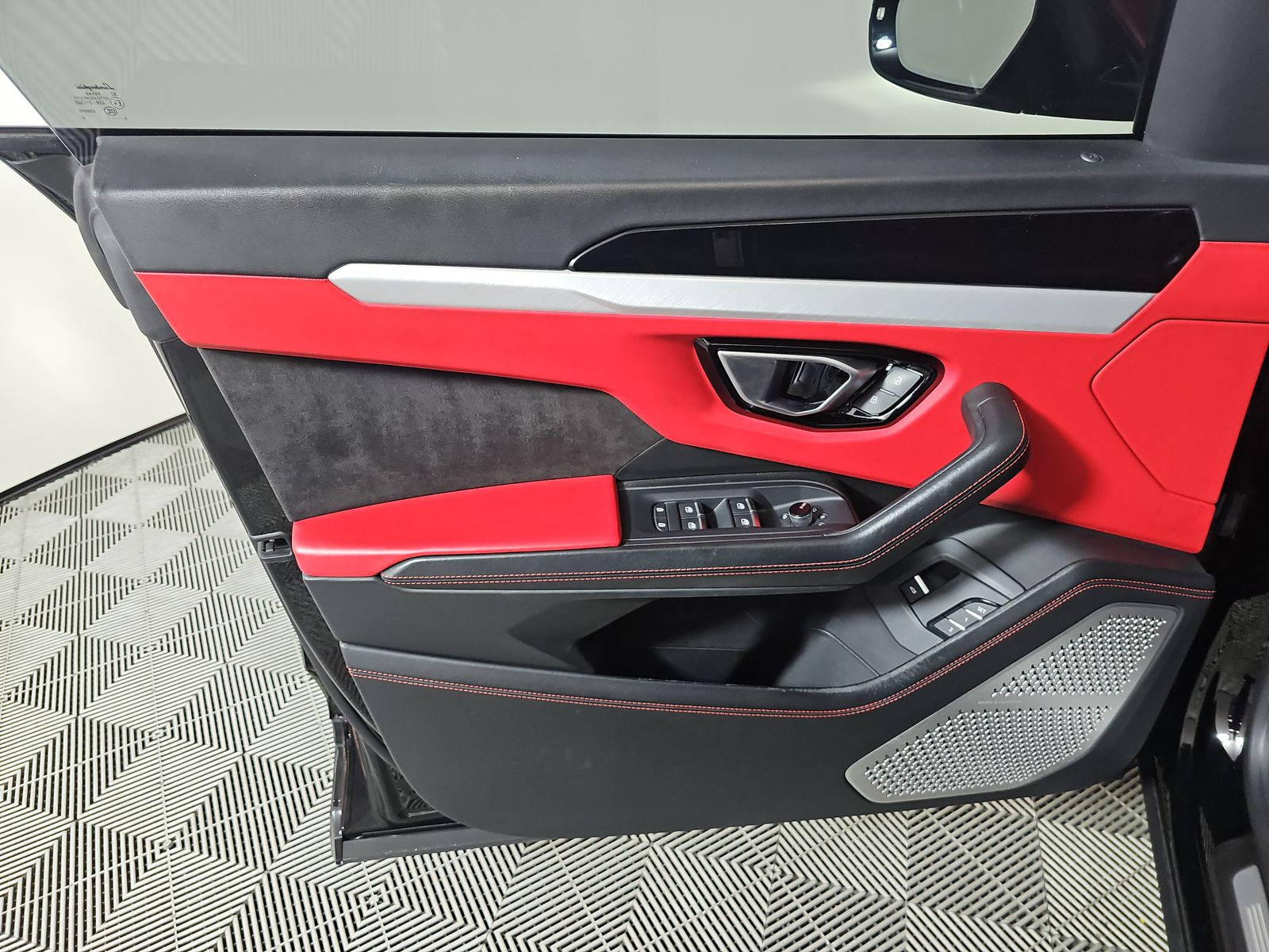 2021 Lamborghini Urus Base AWD