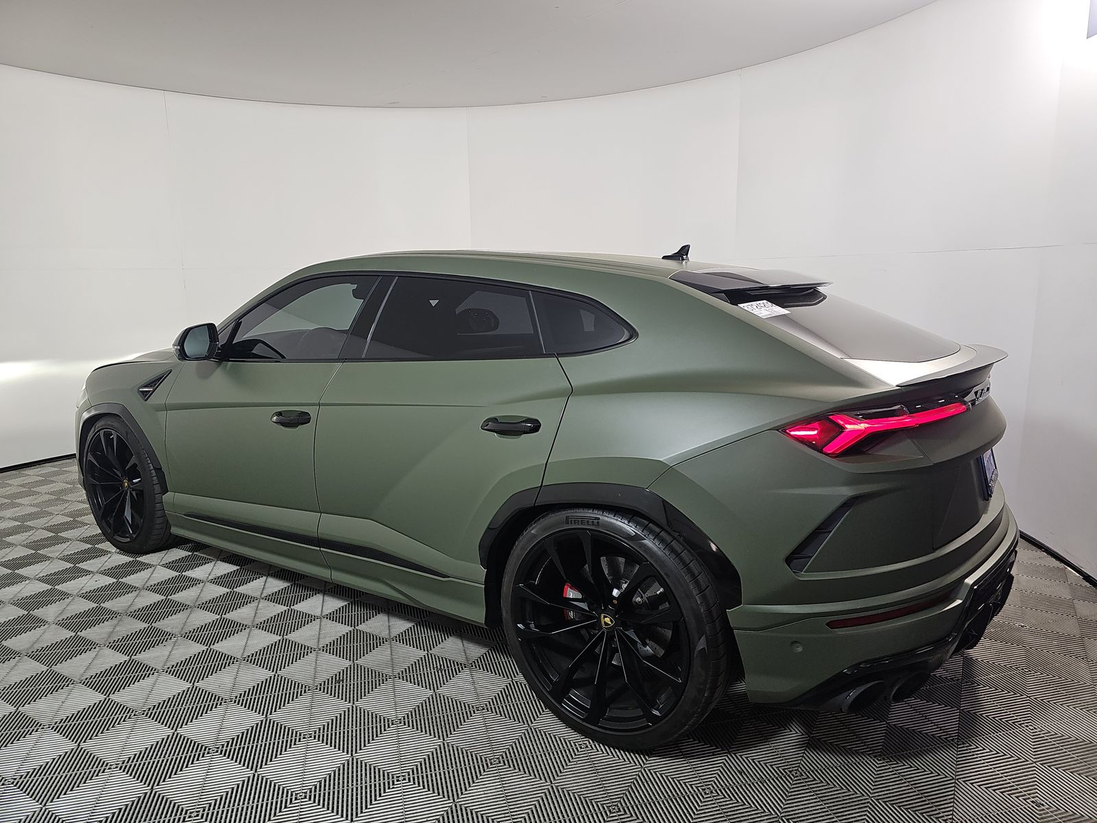 2021 Lamborghini Urus Base AWD