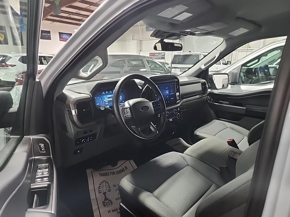 2025 Ford F-150 XLT RWD