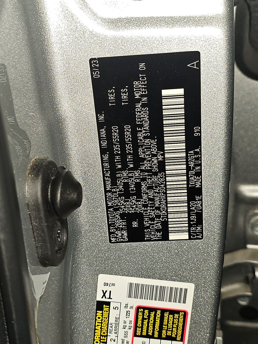 2023 Toyota Highlander Platinum FWD