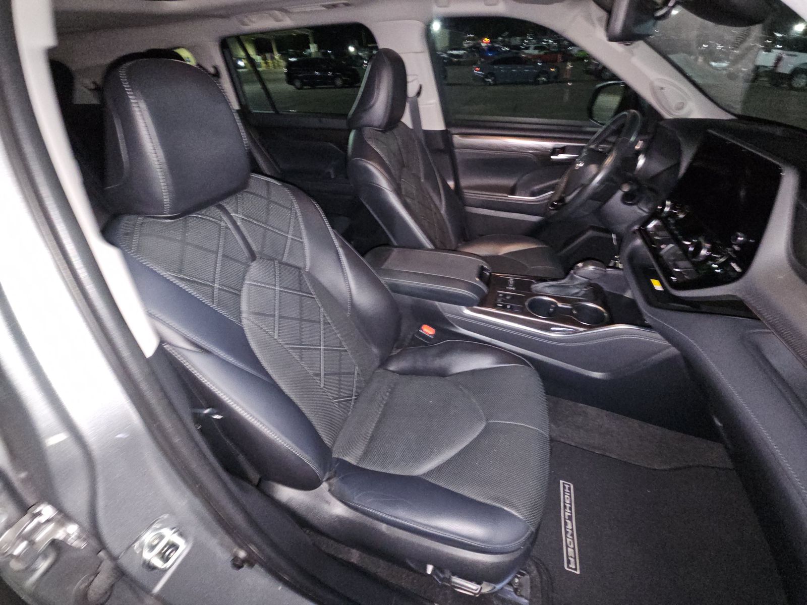 2023 Toyota Highlander Platinum FWD