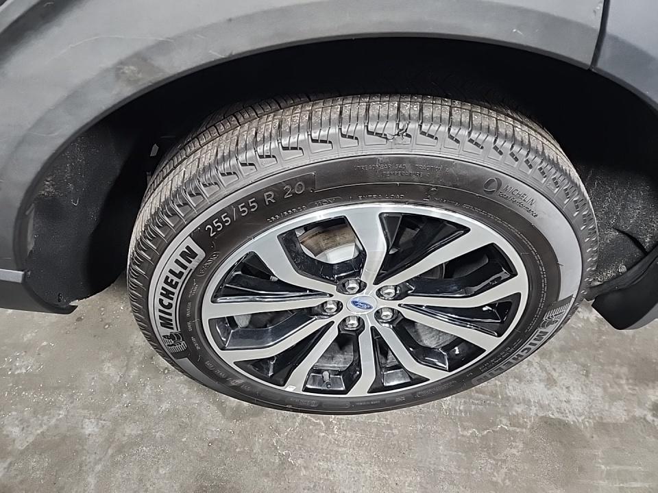 2025 Ford Explorer ST-Line AWD