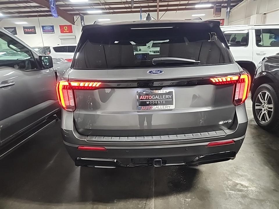 2025 Ford Explorer ST-Line AWD
