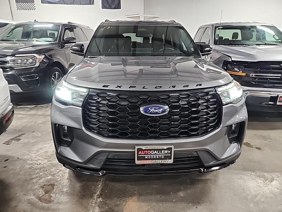 2025 Ford Explorer ST-Line AWD