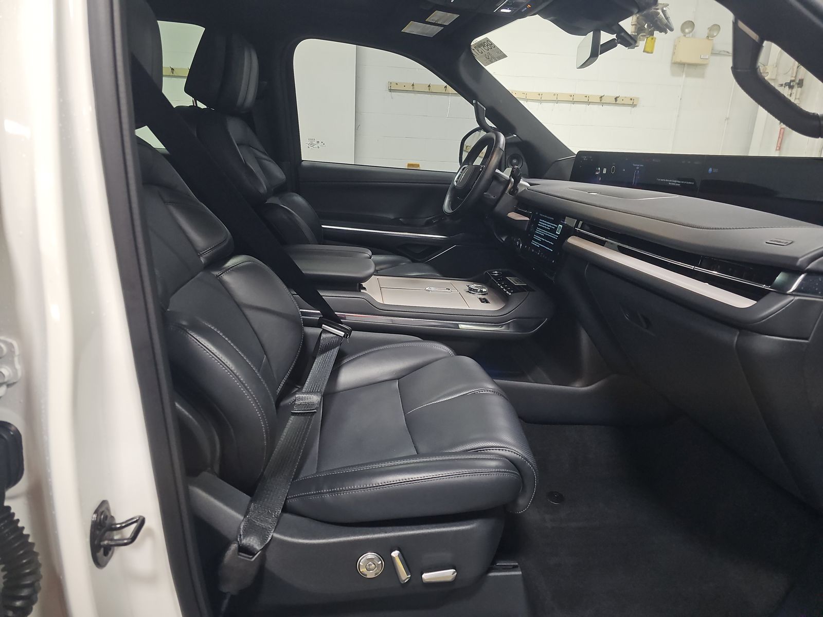 2025 Lincoln Navigator Reserve AWD