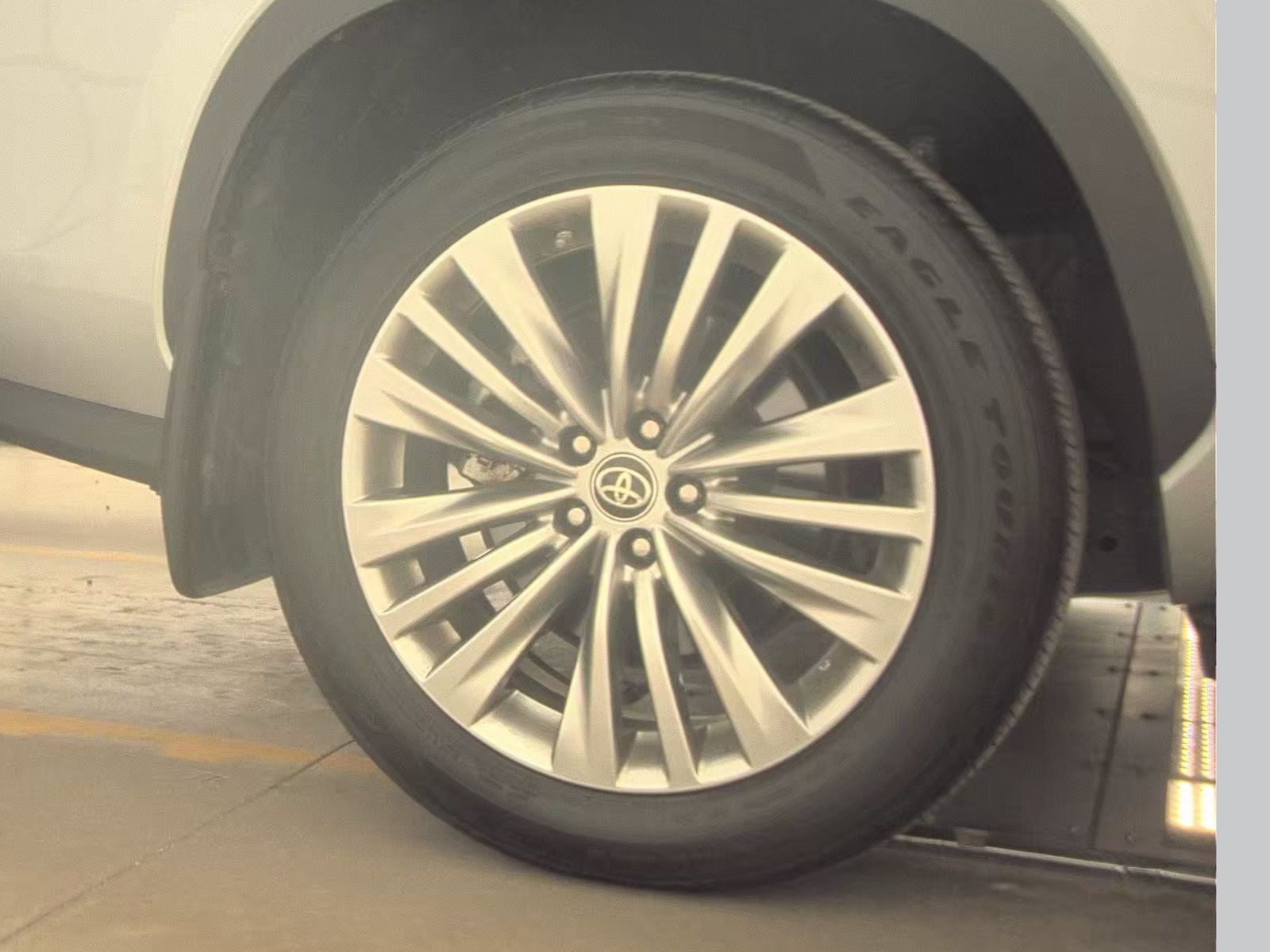 2023 Toyota Highlander Platinum FWD